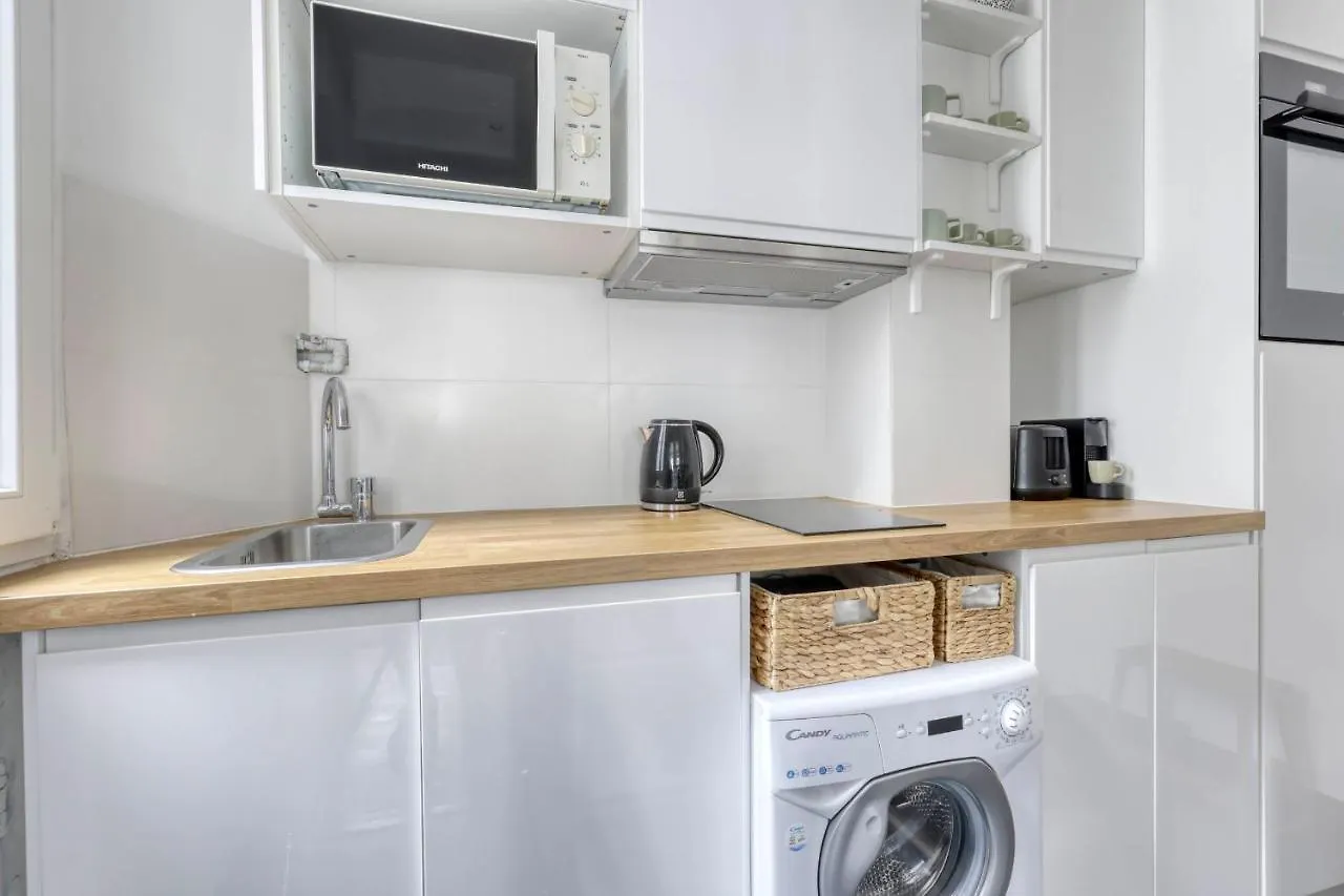 Apartment Nice And Authentic 2 Rooms Flat - Heart Of Paris 11 France