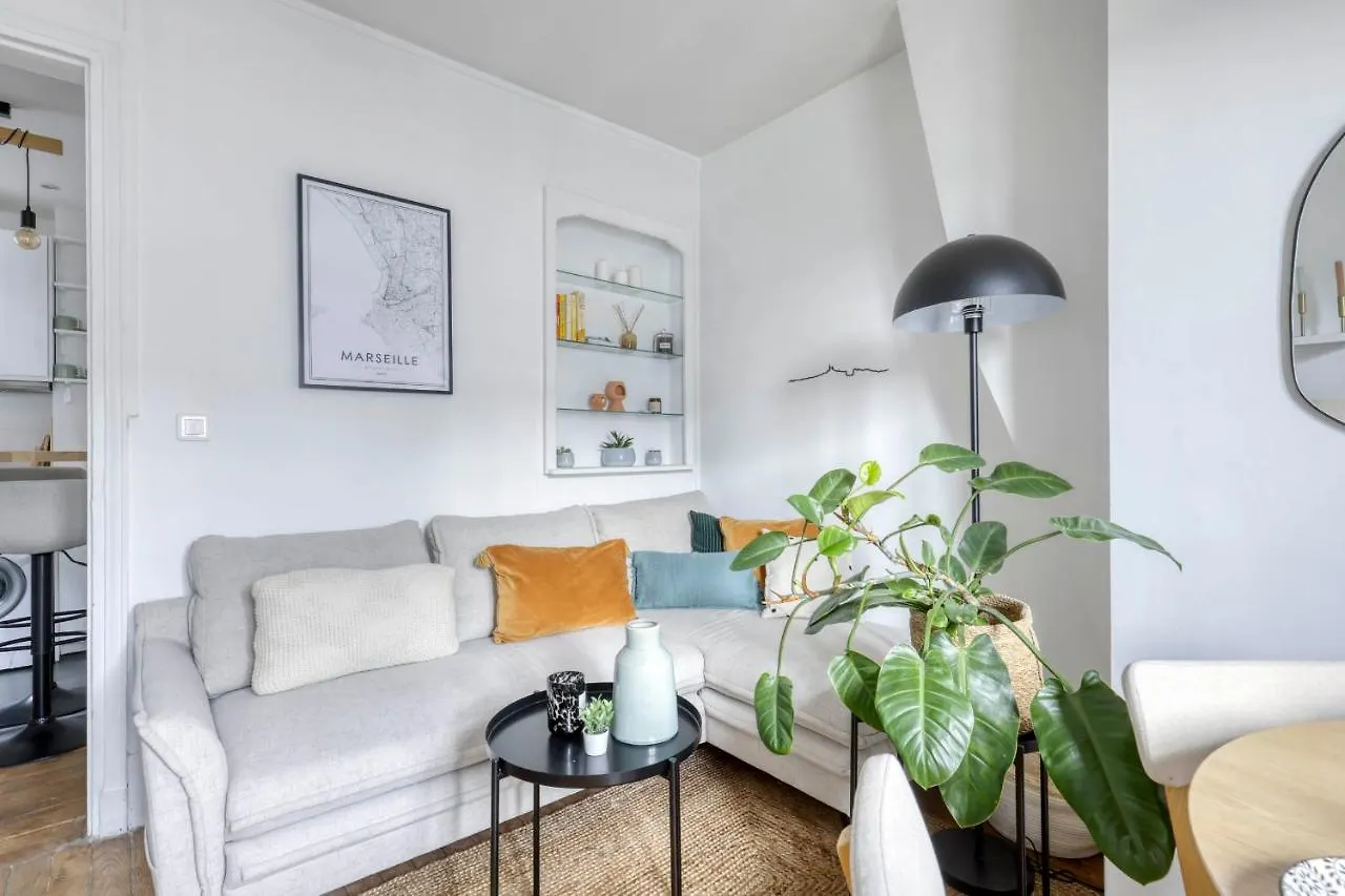 Nice And Authentic 2 Rooms Flat - Heart Of Paris 11 Apartment